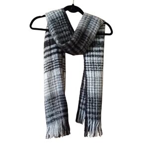 J. Jill Plaid Winter Scarf Shawl With Fringe Black White Multi NWT 67" x 33"